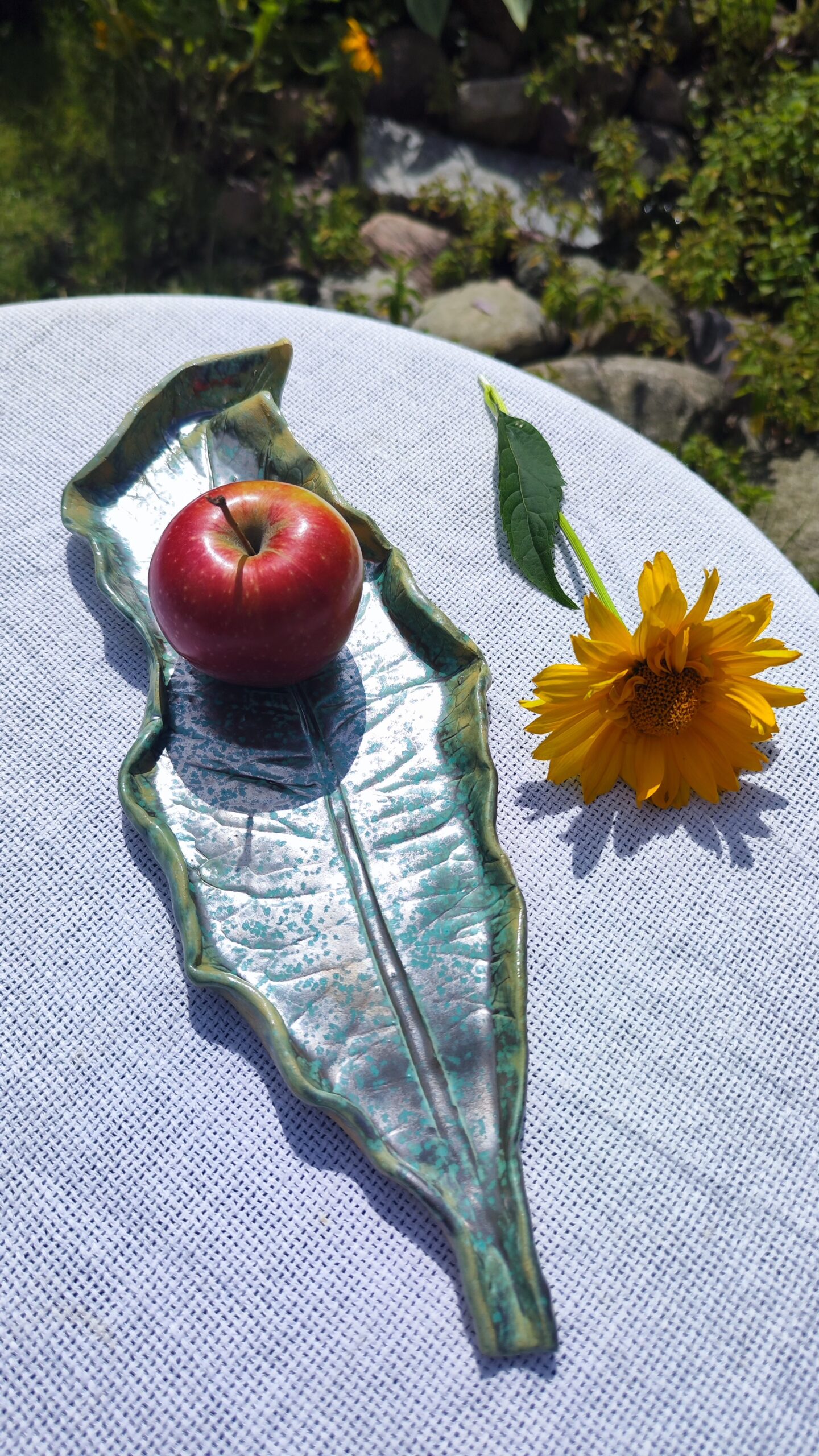 szmaragdowy liść chrzanu półmisek szmaragdowy liść chrzanu półmisek