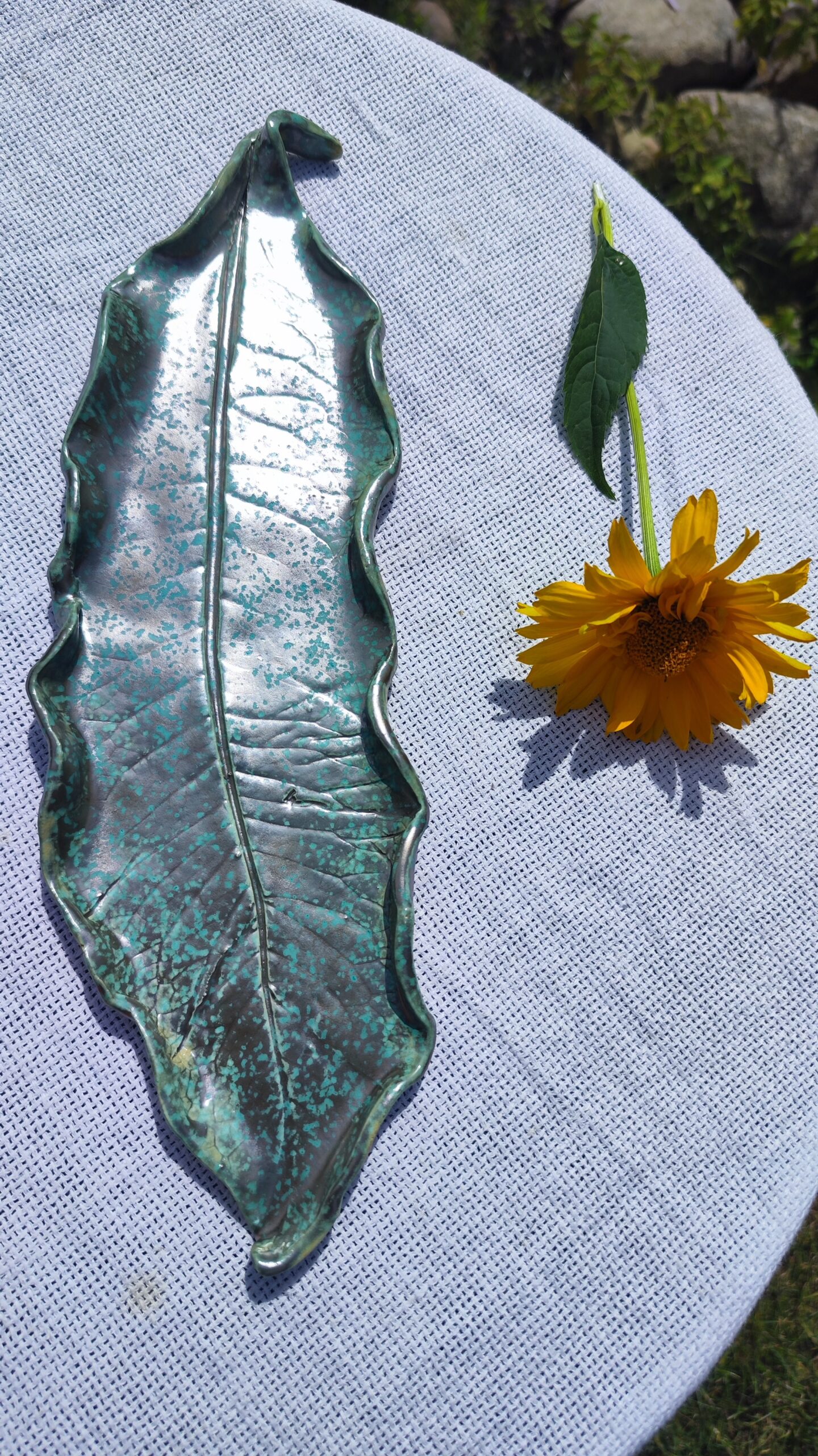 szmaragdowy liść chrzanu półmisek szmaragdowy liść chrzanu półmisek